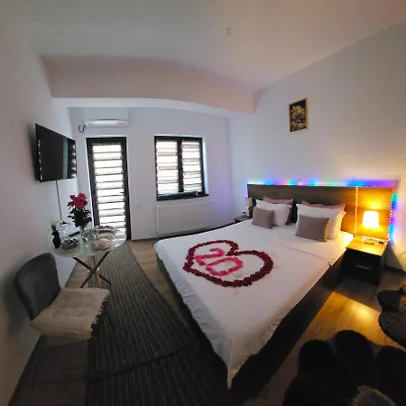 Pensiunea Camelia 3* Baia